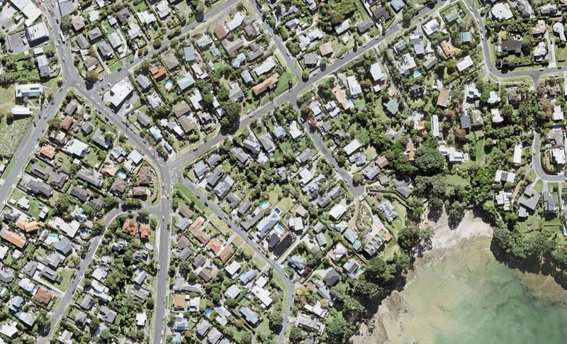 1B Gray Crescent, Torbay, Auckland - Carousel 1