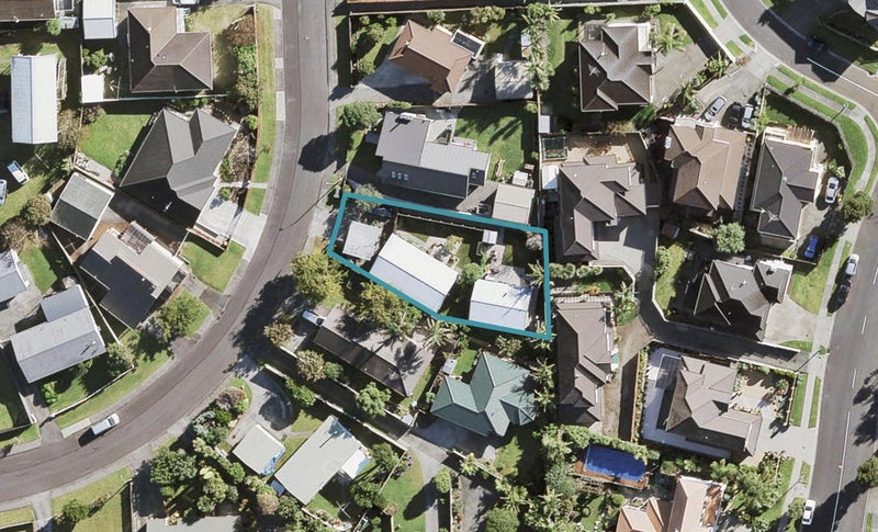 19A Glenhaven Place, Te Atatu Peninsula, Auckland - Carousel 1