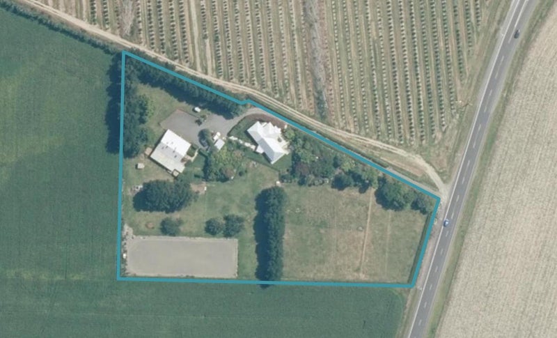 1023 State Highway 2, Eskdale, Napier - Carousel 1