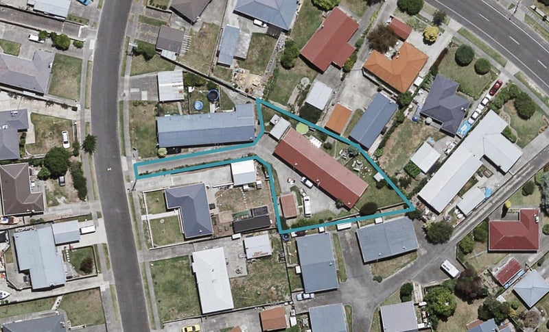 2/5 Merton Crescent, PIRIMAI, NAPIER - Carousel 1