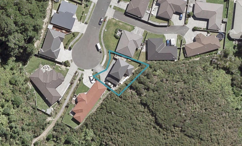 29 Aragon Grove, Kingsley Heights, Upper Hutt - Carousel 1