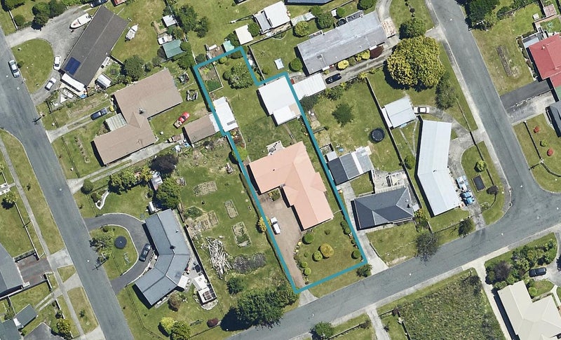 6 Ngahu Street, Fairy Springs, Rotorua - Carousel 1