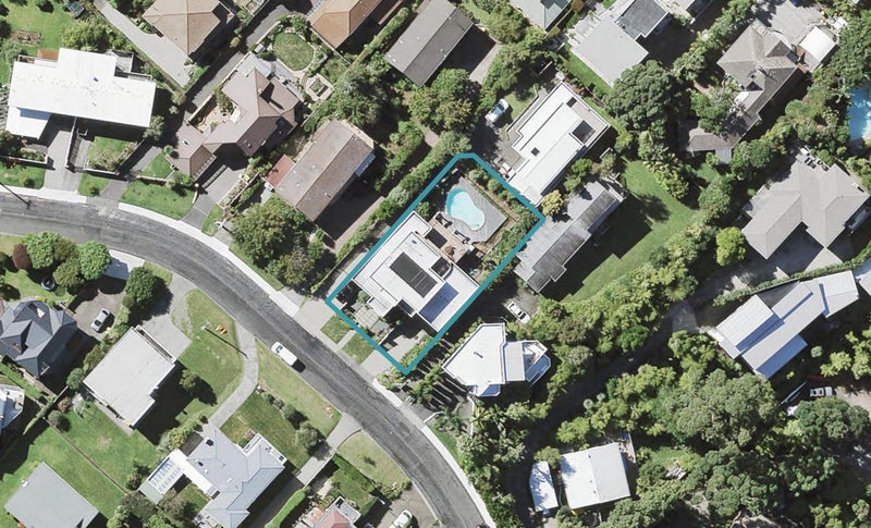 41 Eastcliffe Road, Castor Bay, Auckland - Carousel 1