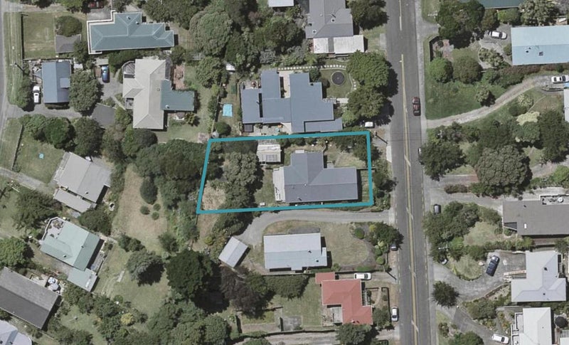 17 Hillcrest Road, Raumati South, Paraparaumu - Carousel 1