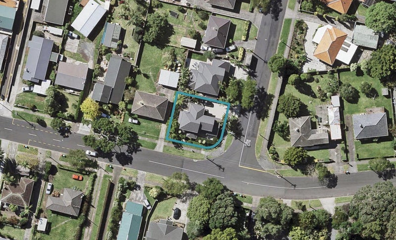 1 Dunkirk Road, Panmure, Auckland - Carousel 1
