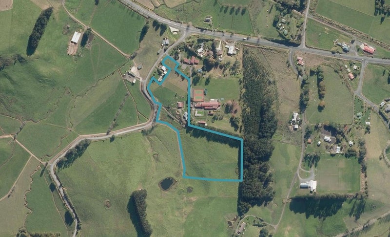29 Crows Nest Road, Hikurangi - Carousel 1