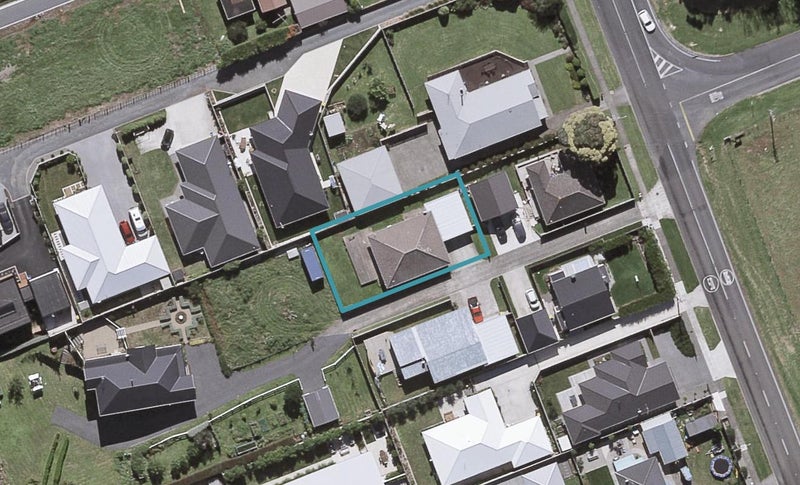 90B Smart Road, Glen Avon, New Plymouth - Carousel 1
