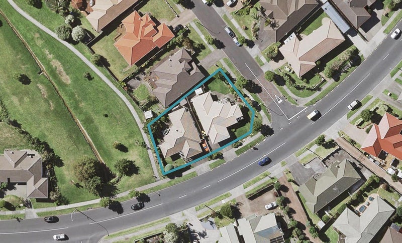 1/125 Millhouse Drive, Northpark, Auckland - Carousel 1