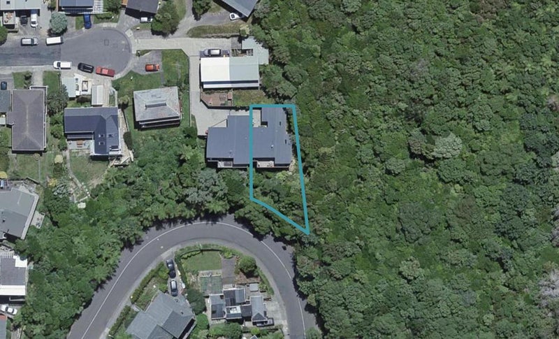 12C Middlesex Place, Northland, Wellington - Carousel 1