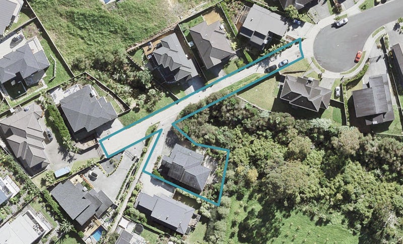 40 Borneo Drive, Fairview Heights, Auckland - Carousel 1