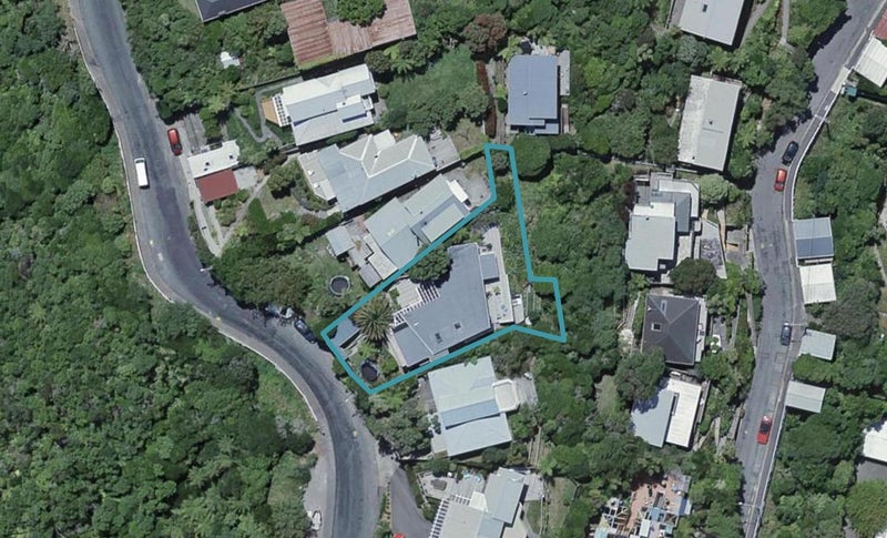 166 Nevay Road, Karaka Bays, Wellington - Carousel 1