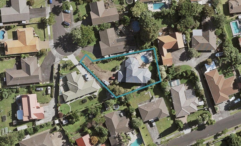 24 Perotti Place, Conifer Grove, Takanini - Carousel 1