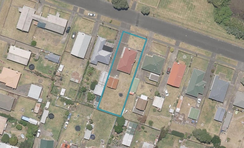 32 Titoki Street, Castlecliff, Whanganui - Carousel 1