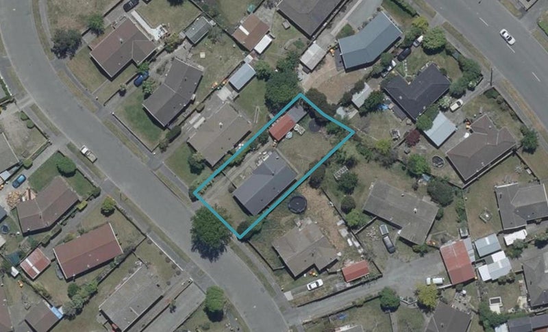 21 Medina Crescent, Parklands, Christchurch - Carousel 1
