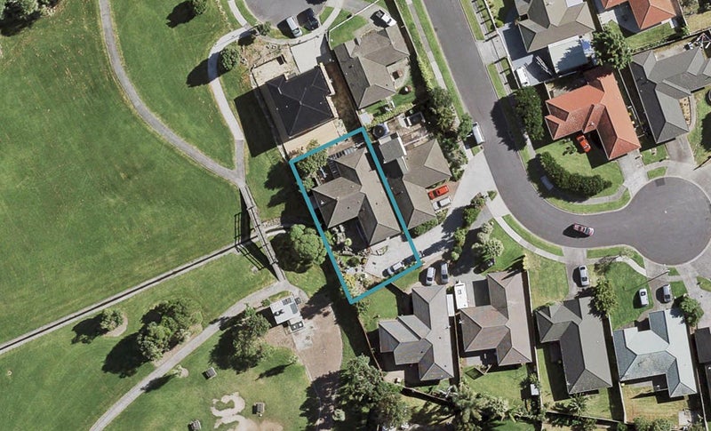 49 Bellville Drive, Clendon Park, Auckland - Carousel 1