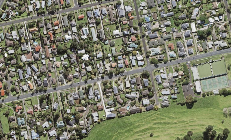 46 Taylor Road, Māngere Bridge, Auckland - Carousel 1
