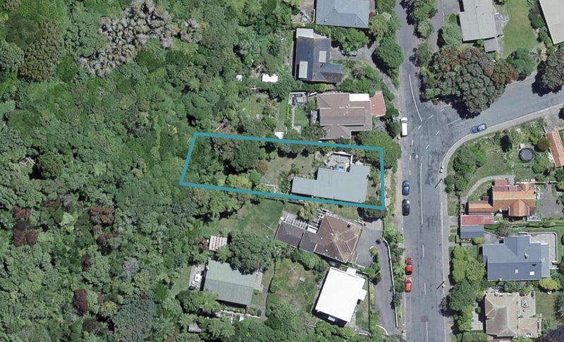 11 Hauraki Street, Karori, Wellington - Carousel 1
