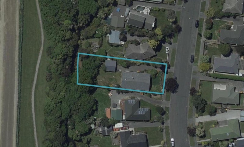 114 Warren Crescent, Hillmorton, Christchurch - Carousel 1