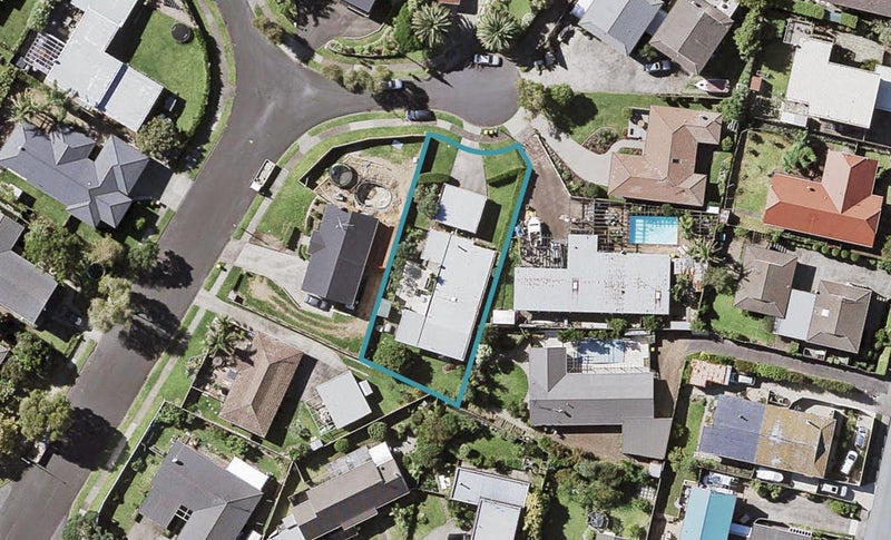 25 Tyrian Close, Half Moon Bay, Auckland - Carousel 1