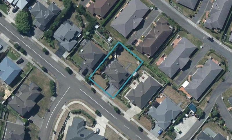 19 Te Puia Drive, Aotea, Porirua - Carousel 1