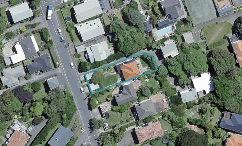 79 Donald Street, Karori, Wellington - Carousel 1