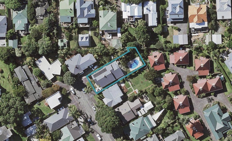 18 Duders Avenue, Devonport, Auckland - Carousel 1