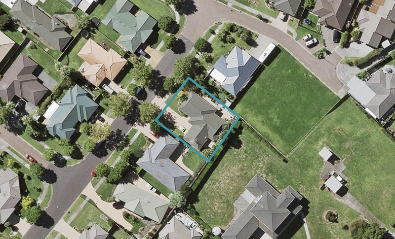 11 Cottesmore Place, Huntington Park, Auckland - Carousel 1