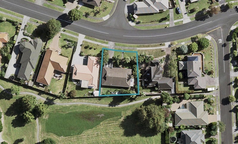 56 Rushgreen Avenue, Pahurehure, Papakura - Carousel 1