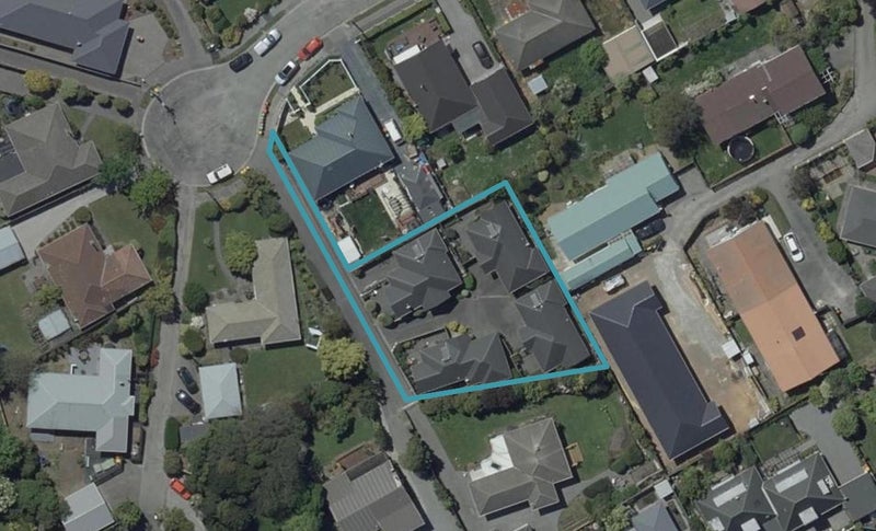 2/15 Derrett Place, Saint Martins, Christchurch - Carousel 1