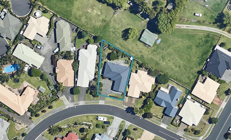 8 Haven Grove, Papamoa Beach, Papamoa - Carousel 1