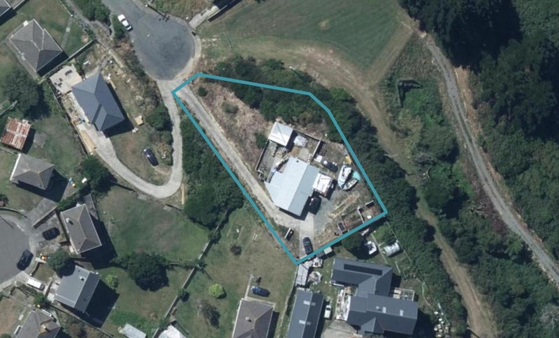 30 Thompson Grove, Ranui, Porirua - Carousel 1