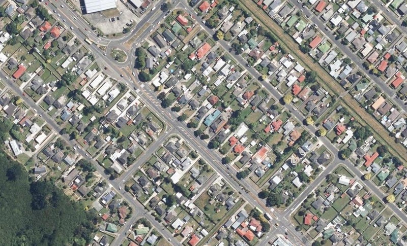 150 Wainuiomata Road, Wainuiomata, Lower Hutt - Carousel 1