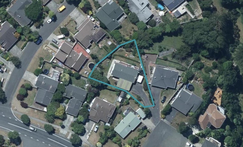93 Discovery Drive, Whitby, Porirua - Carousel 1