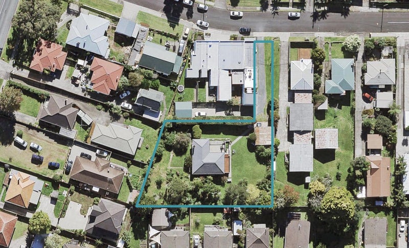 13 Tane Street, New Lynn, Auckland - Carousel 1