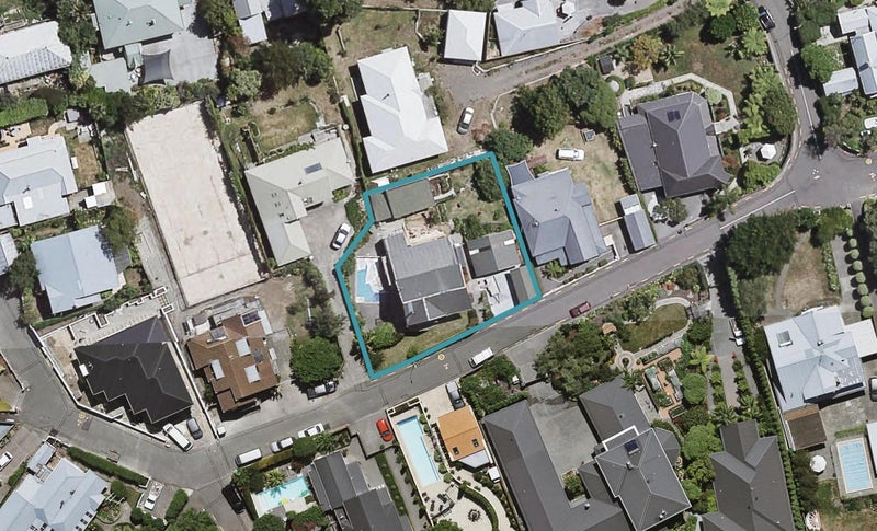33 Cameron Road, Bluff Hill, Napier - Carousel 1