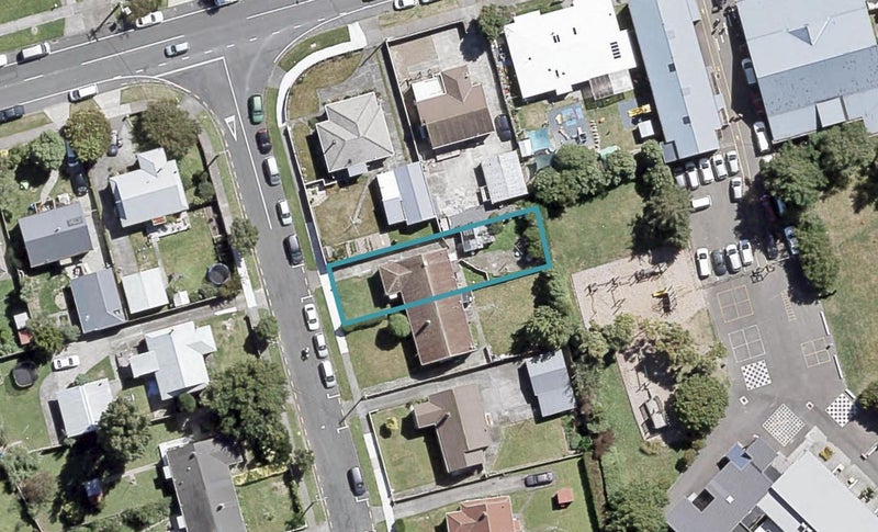 3 Gibson Crescent, Naenae, Lower Hutt - Carousel 1