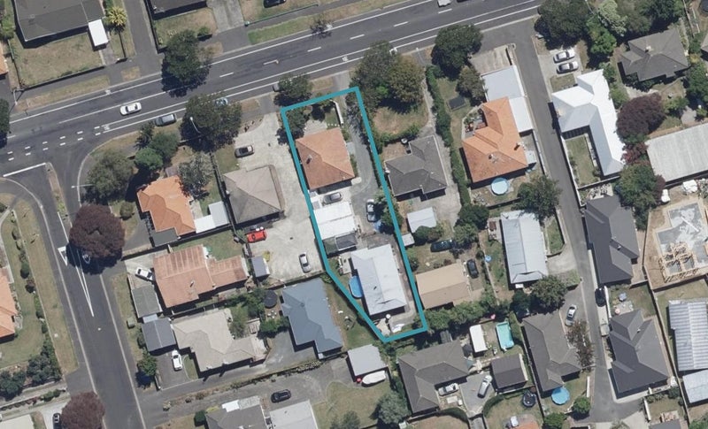 116A Clarkin Road, Fairfield, Hamilton - Carousel 1