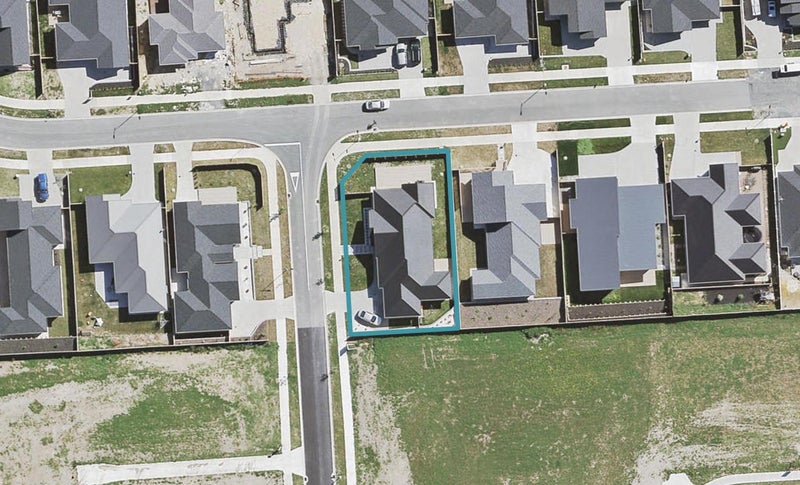1 Tilly Lane, Huapai, Kumeu - Carousel 1