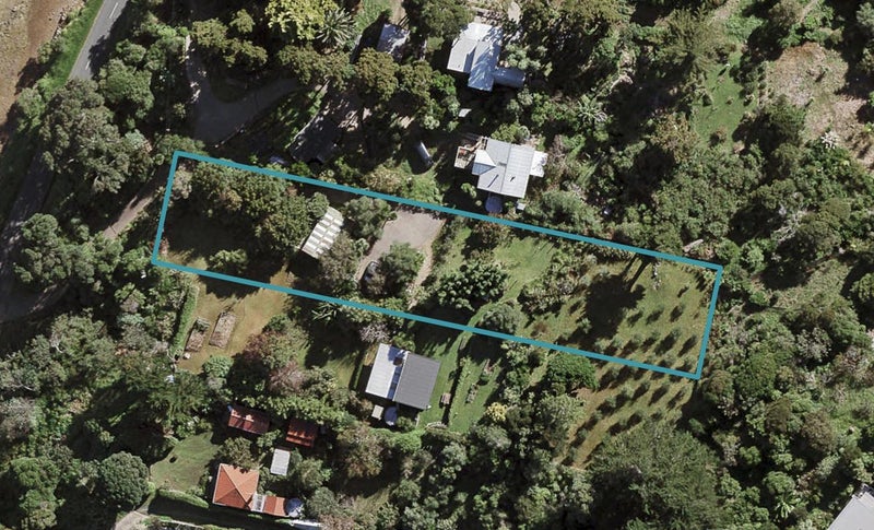 98 Wharf Road, Ostend, Waiheke Island - Carousel 1