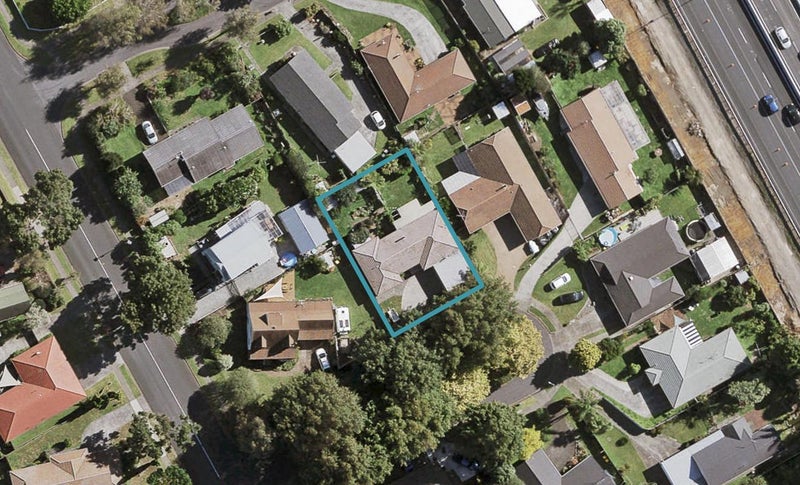 4 Biscay Place, Conifer Grove, Takanini - Carousel 1