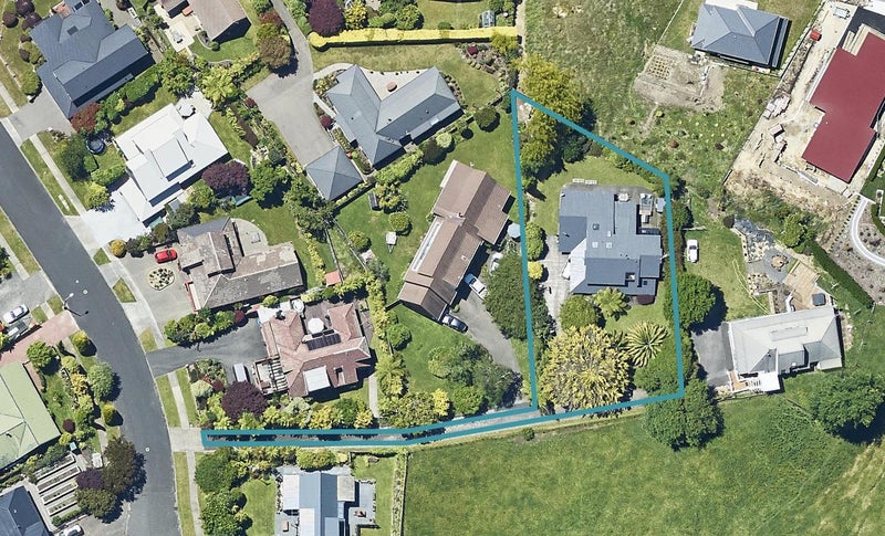 11 Janet Place, Lynmore, Rotorua - Carousel 1