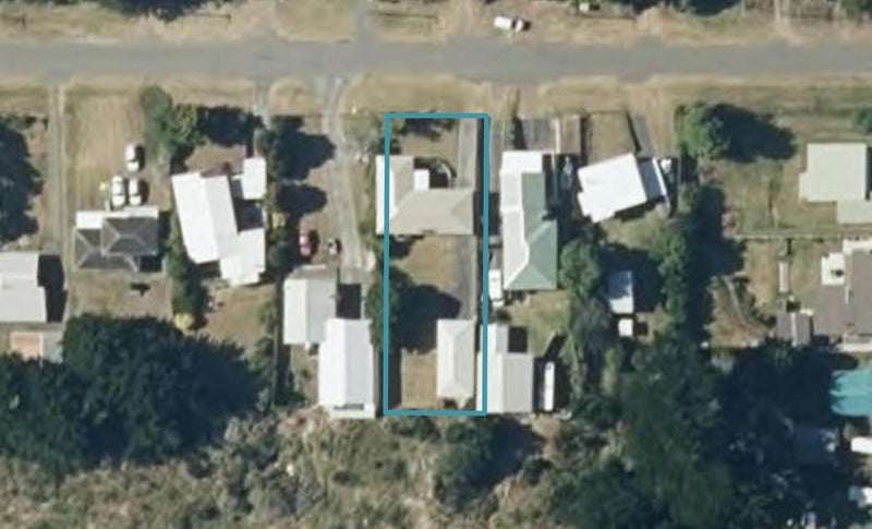 16 Mack Street, Foxton Beach, Foxton - Carousel 1