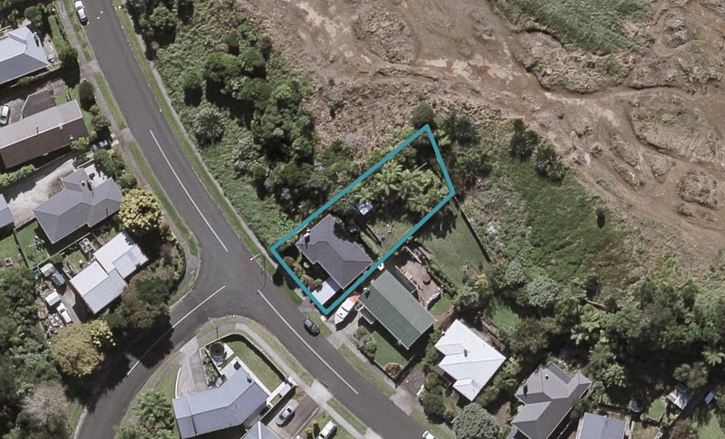 51 Oranga Street, Westown, New Plymouth - Carousel 1
