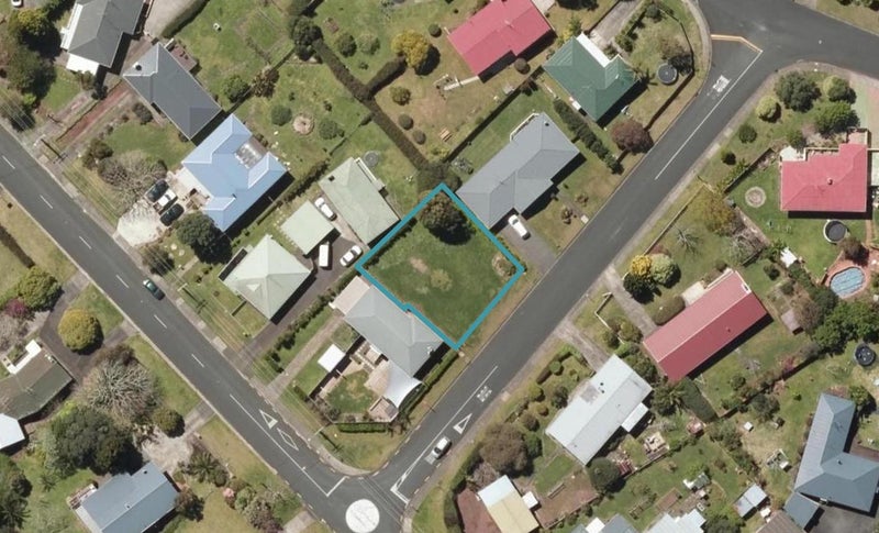 5 Iti Street, Kamo, Whangarei - Carousel 1