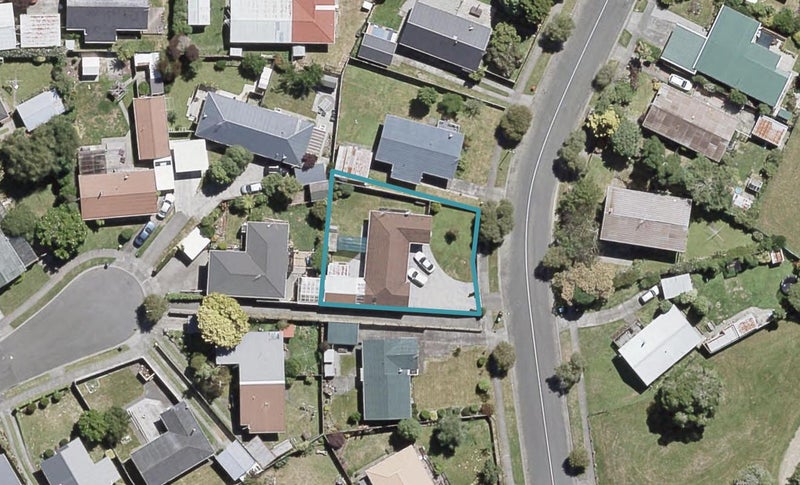 5 Larchmont Grove, Totara Park, Upper Hutt - Carousel 1