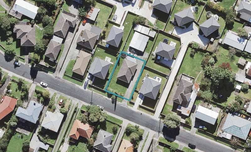 7 Kelkirk Street, Kelston, Auckland - Carousel 1