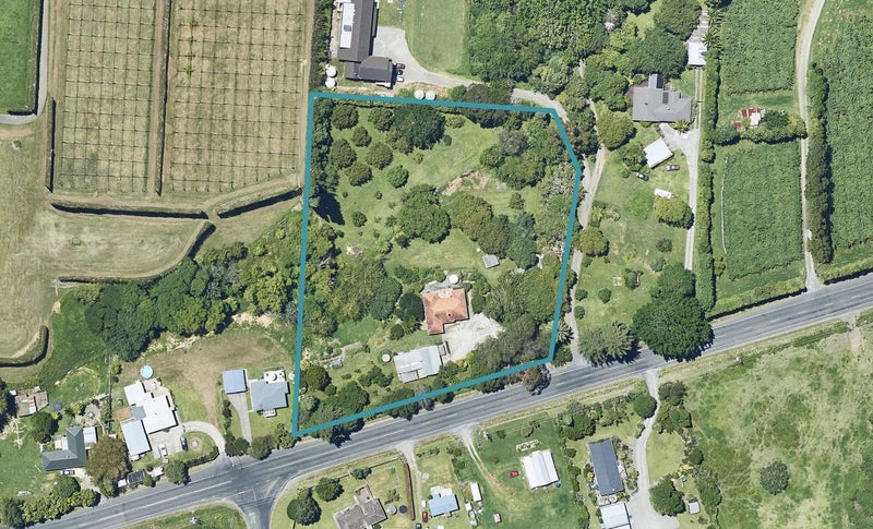 597 Welcome Bay Road, Welcome Bay, Tauranga - Carousel 1