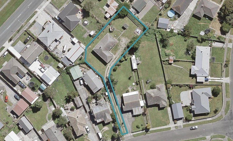 73 Compton Crescent, Taita, Lower Hutt - Carousel 1