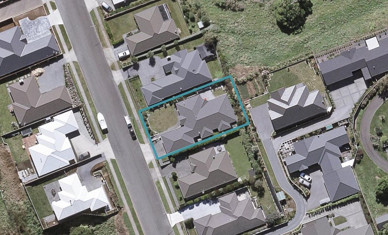 53 Ainslee Street, Highlands Park, New Plymouth - Carousel 1