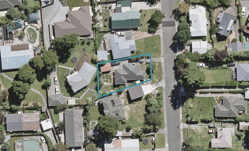 12 Cruickshank Road, Clouston Park, Upper Hutt - Carousel 1